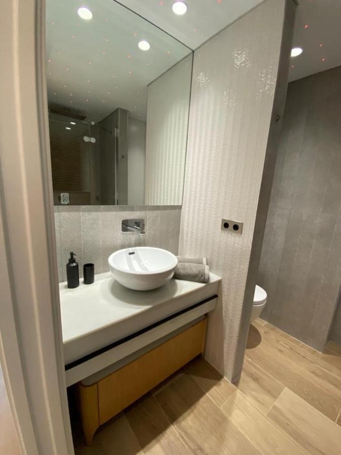 Апартаменты Luxurious Flat With Magical Sea View Марбелья Экстерьер фото